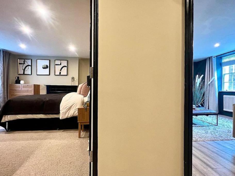 Fabulous Large Apartment In Great Location Bath Exterior foto